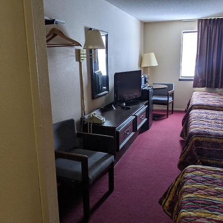 ซูเปอร์ 8 บาย วินด์แฮม เชลบีวิลล์ Hotel ภายนอก รูปภาพ