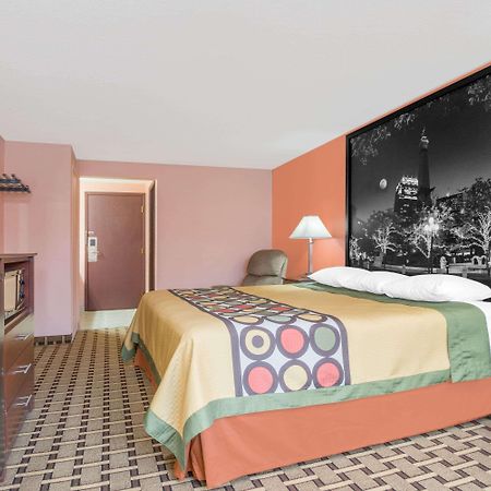 ซูเปอร์ 8 บาย วินด์แฮม เชลบีวิลล์ Hotel ภายนอก รูปภาพ