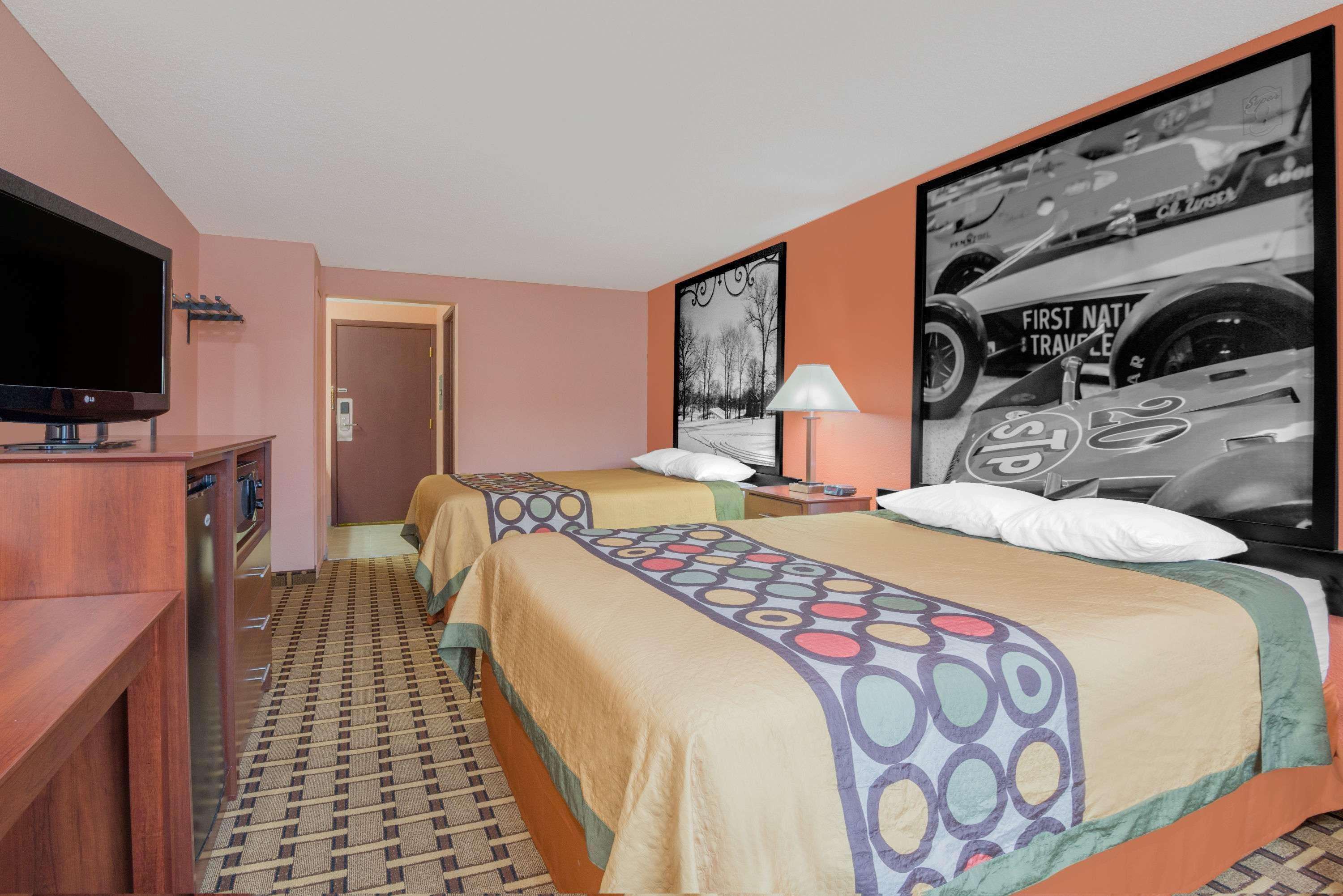 ซูเปอร์ 8 บาย วินด์แฮม เชลบีวิลล์ Hotel ภายนอก รูปภาพ